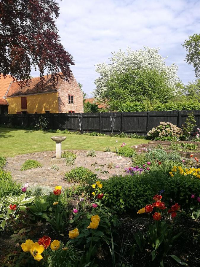 Ærøskøbing Kjobing Manor Bed & Breakfast エクステリア 写真