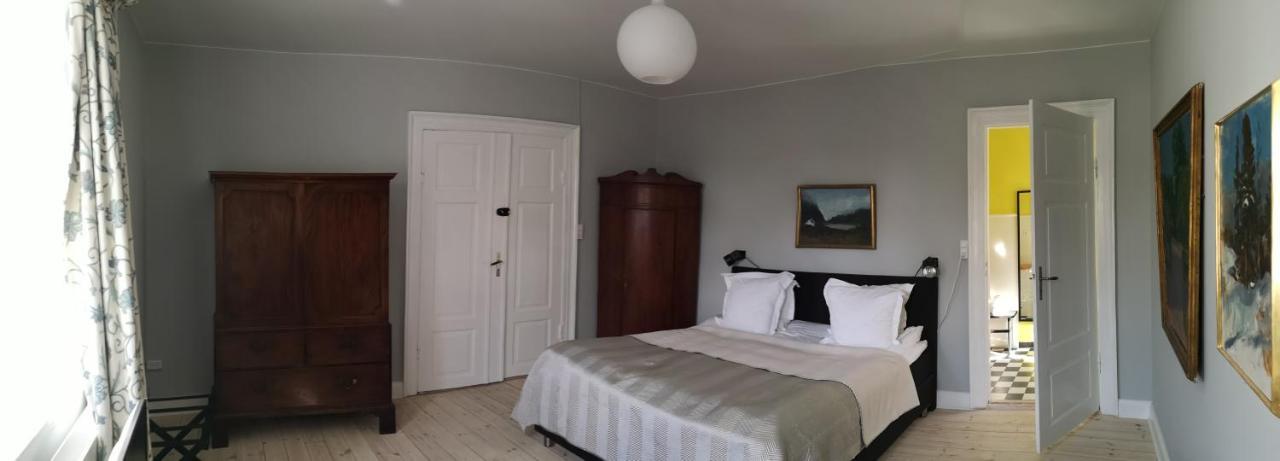 Ærøskøbing Kjobing Manor Bed & Breakfast エクステリア 写真
